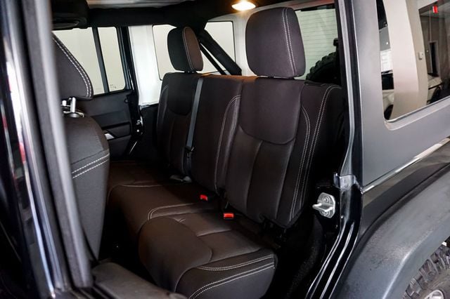 2013 Jeep Wrangler Unlimited *Wrangler Rubicon* *4WD* *Only 7k Original Miles* *1-Owner* - 23015427 - 22