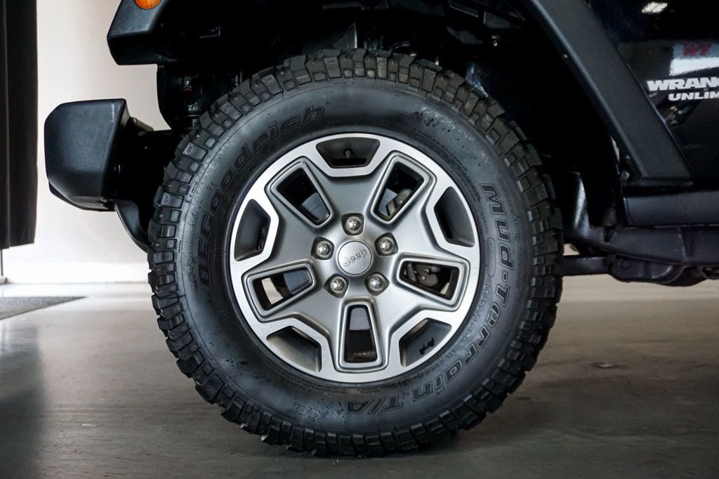 2013 Jeep Wrangler Unlimited *Wrangler Rubicon* *4WD* *Only 7k Original Miles* *1-Owner* - 23015427 - 34