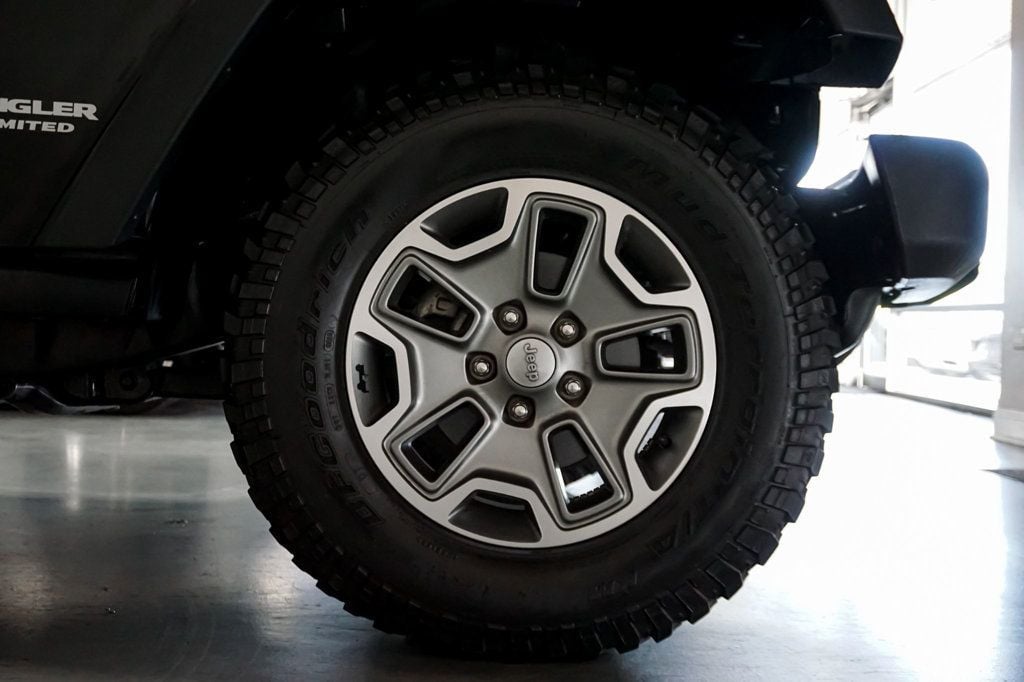 2013 Jeep Wrangler Unlimited *Wrangler Rubicon* *4WD* *Only 7k Original Miles* *1-Owner* - 23015427 - 37