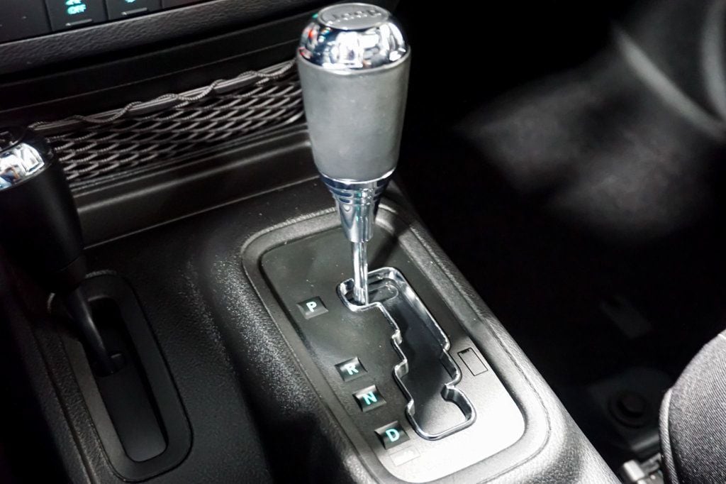 2013 Jeep Wrangler Unlimited *Wrangler Rubicon* *4WD* *Only 7k Original Miles* *1-Owner* - 23015427 - 53