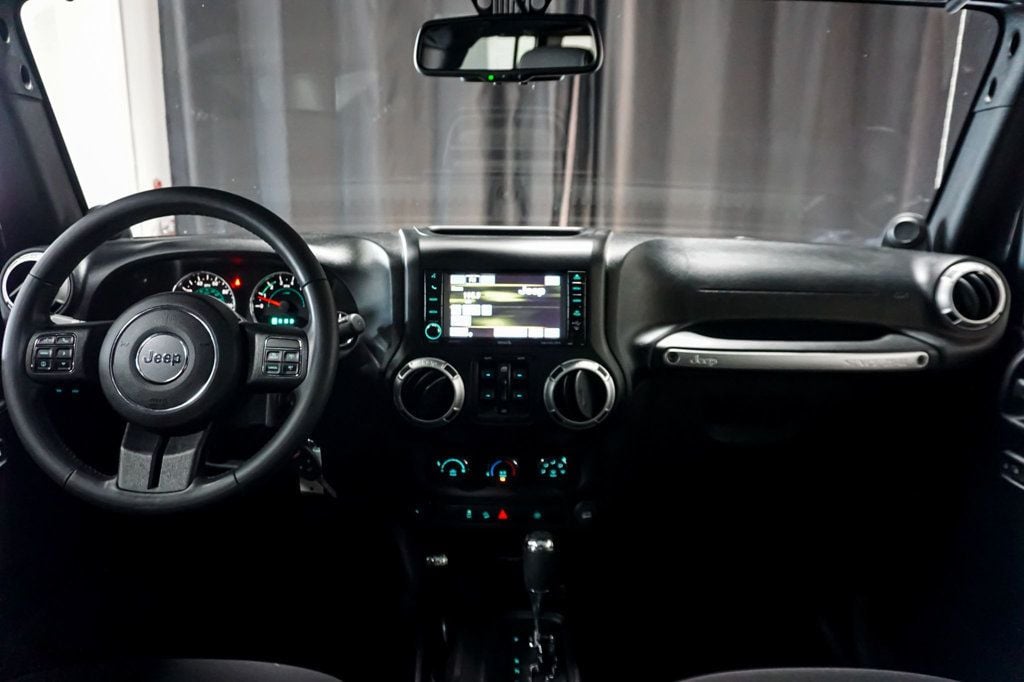 2013 Jeep Wrangler Unlimited *Wrangler Rubicon* *4WD* *Only 7k Original Miles* *1-Owner* - 23015427 - 62