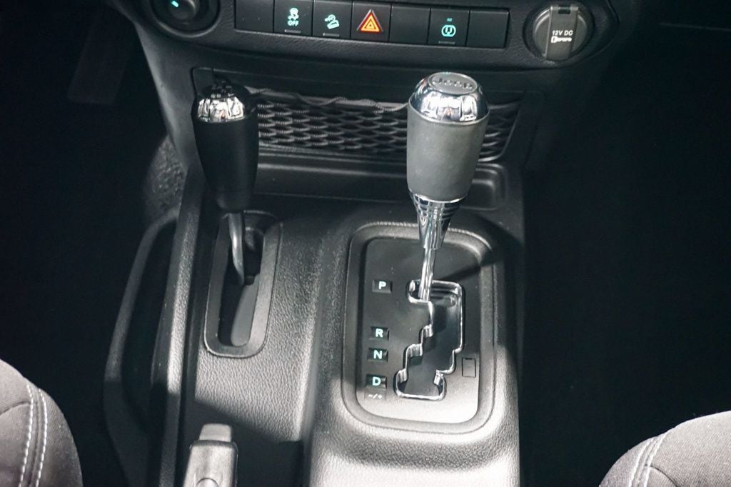 2013 Jeep Wrangler Unlimited *Wrangler Rubicon* *4WD* *Only 7k Original Miles* *1-Owner* - 23015427 - 64