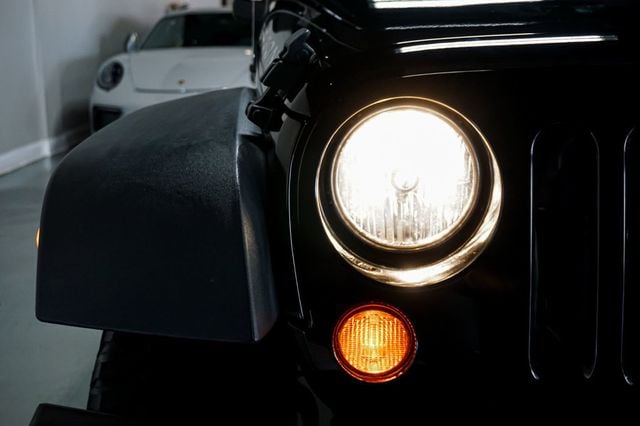 2013 Jeep Wrangler Unlimited *Wrangler Rubicon* *4WD* *Only 7k Original Miles* *1-Owner* - 23015427 - 71