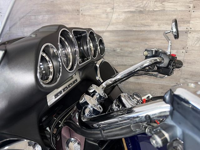 2013 Kawasaki Vulcan Voyager ABS SUPER CLEAN! - 22998279 - 14