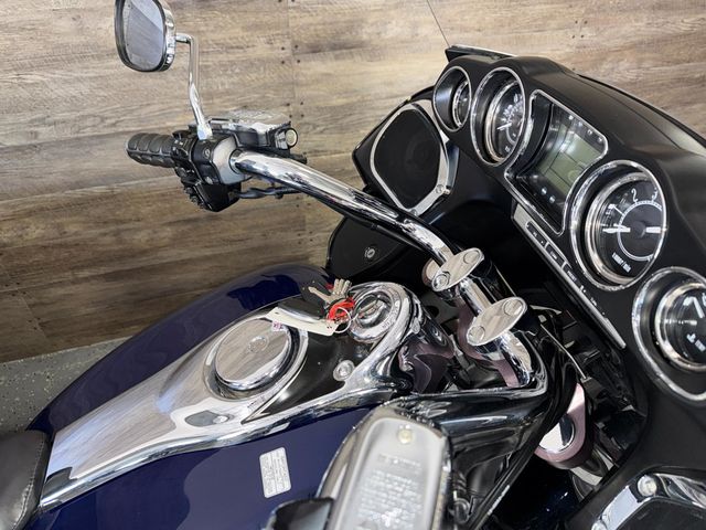 2013 Kawasaki Vulcan Voyager ABS SUPER CLEAN! - 22998279 - 5