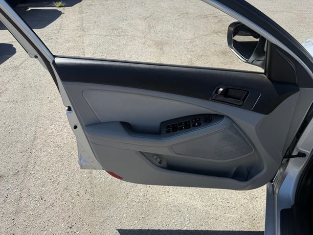 2013 Kia Optima 4dr Sedan LX - 22925298 - 8