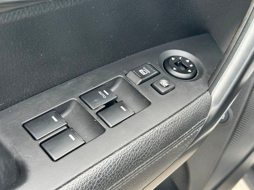 2013 Kia Sorento 2WD 4dr I4 LX - 23068417 - 13