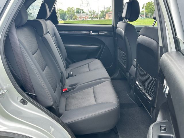 2013 Kia Sorento 2WD 4dr I4 LX - 23068417 - 17