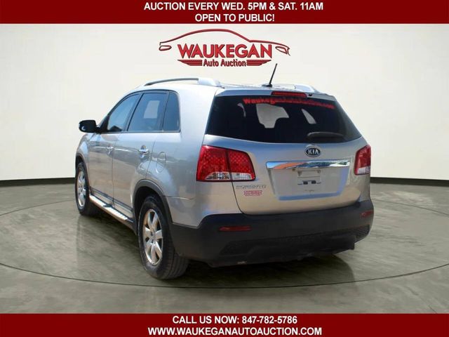 2013 Kia Sorento 2WD 4dr V6 LX - 23010675 - 3