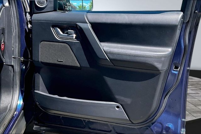 2013 Land Rover LR2 Base - Photo 11