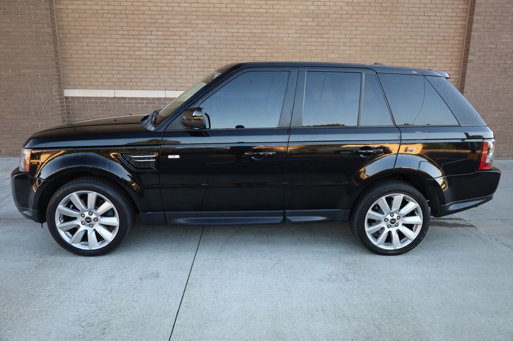 2013 Land Rover Range Rover Sport HSE photo 2