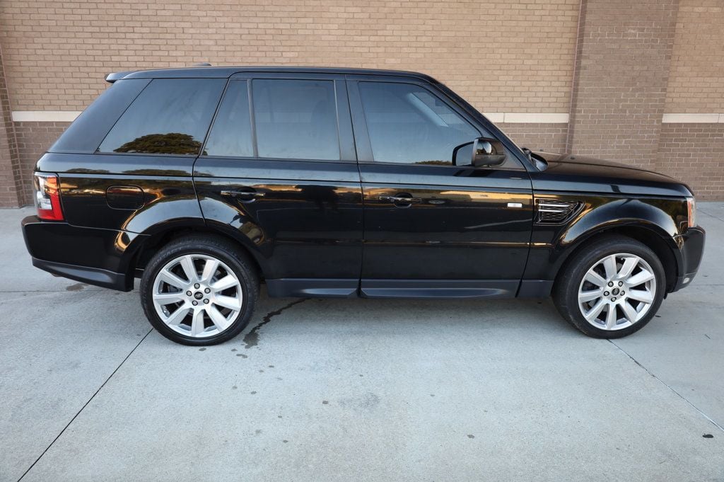 2013 Land Rover Range Rover Sport HSE photo 3