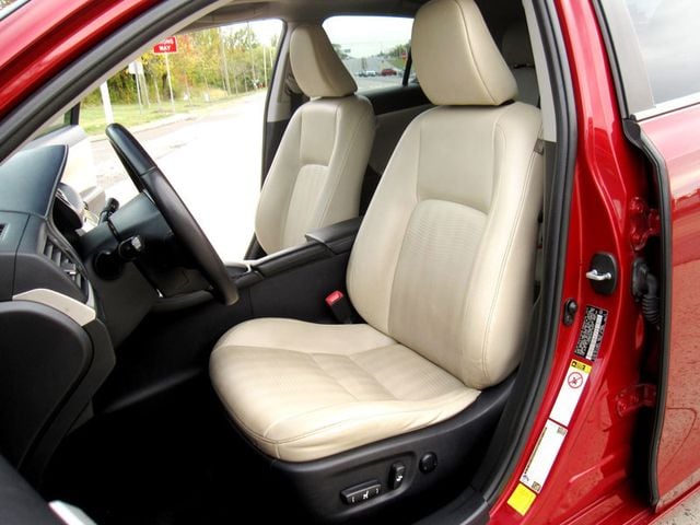2013 Lexus CT 200h 5dr Sedan Hybrid - 22933838 - 17