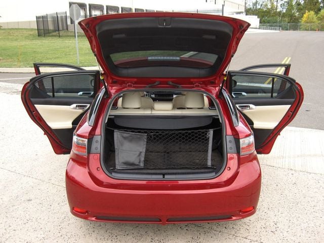 2013 Lexus CT 200h 5dr Sedan Hybrid - 22933838 - 29
