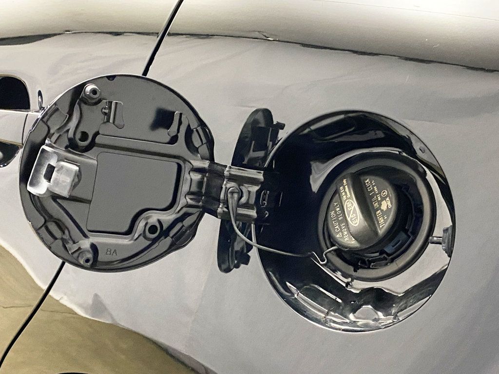 2013 Lexus CT 200h 5dr Sedan Hybrid - 22967628 - 16