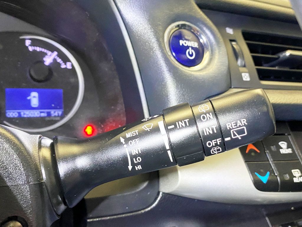 2013 Lexus CT 200h 5dr Sedan Hybrid - 22967628 - 27