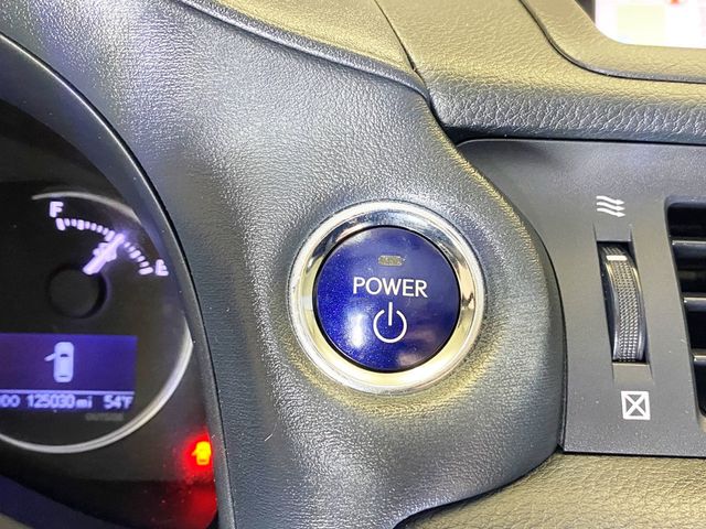 2013 Lexus CT 200h 5dr Sedan Hybrid - 22967628 - 29