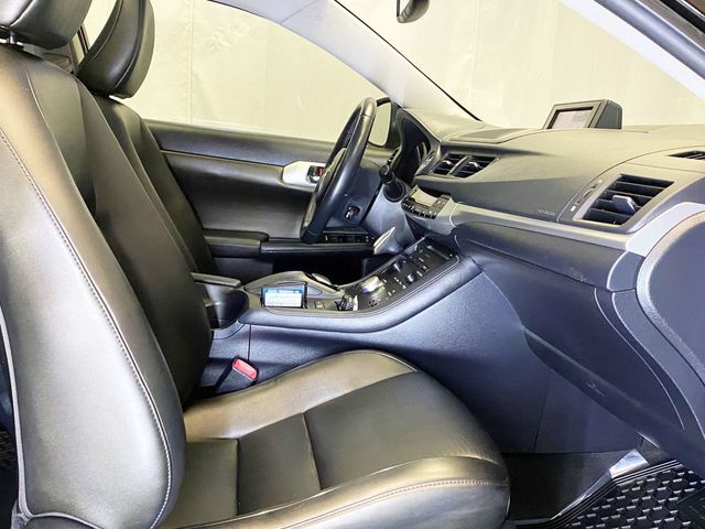 2013 Lexus CT 200h 5dr Sedan Hybrid - 22967628 - 41