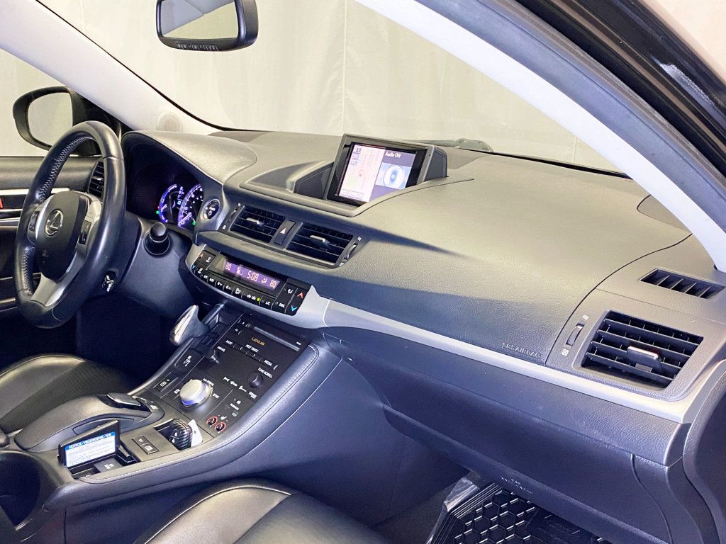2013 Lexus CT 200h 5dr Sedan Hybrid - 22967628 - 43