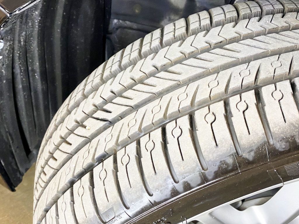 2013 Lexus CT 200h 5dr Sedan Hybrid - 22967628 - 61