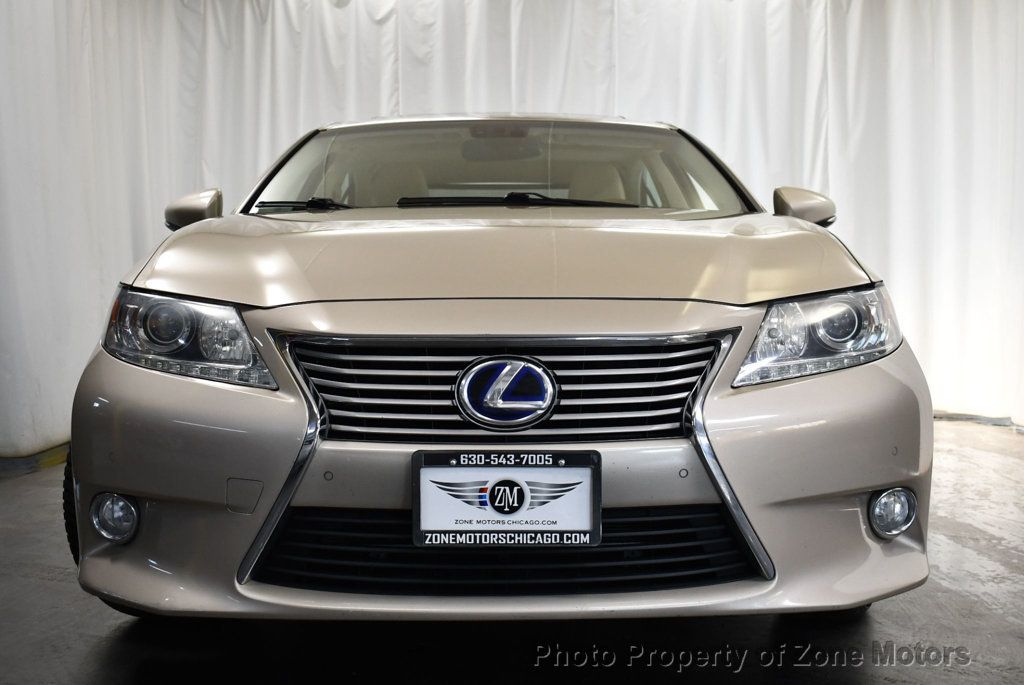 2013 Lexus ES 300h photo 52