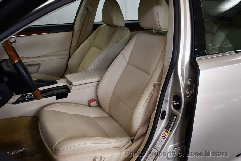 2013 Lexus ES 300h photo 7