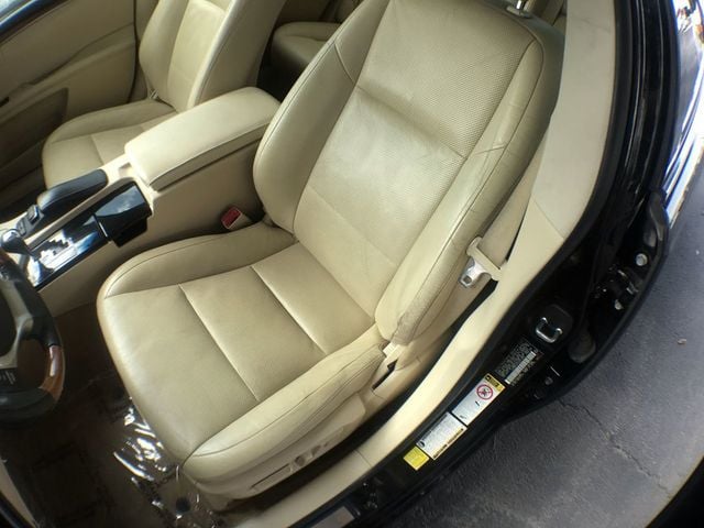 2013 Lexus ES 300h 4dr Sedan Hybrid - 23049823 - 13