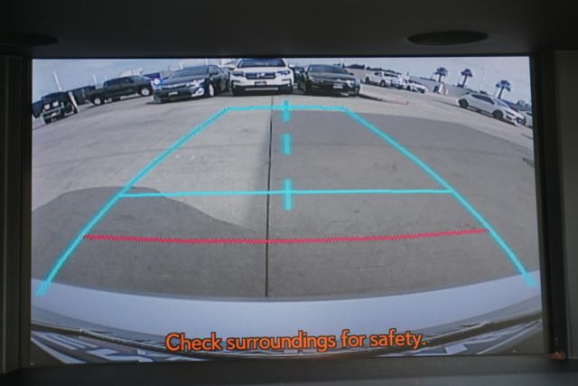 2013 Lexus ES 300h 4dr Sedan Hybrid - 23026662 - 16