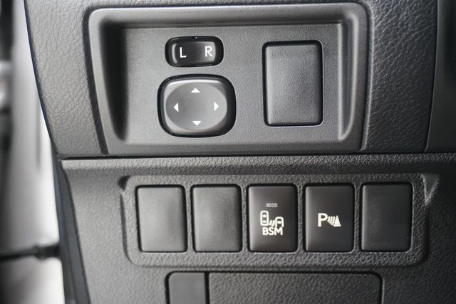 2013 Lexus ES 300h 4dr Sedan Hybrid - 23026662 - 26