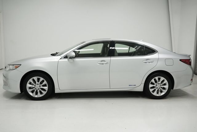 2013 Lexus ES 300h 4dr Sedan Hybrid - 23026662 - 6