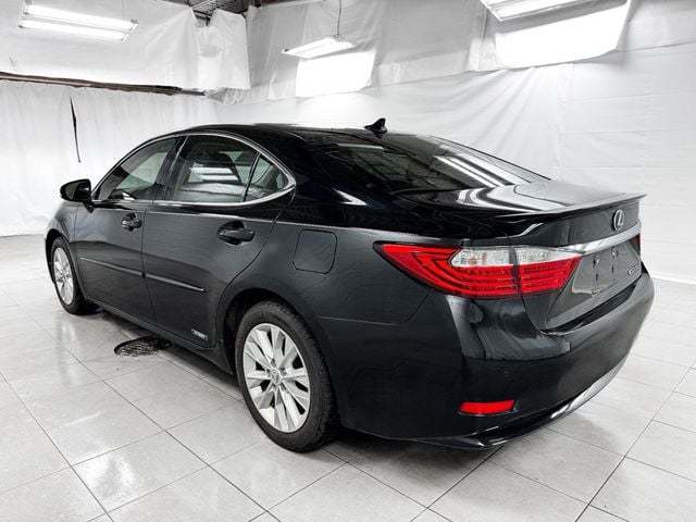 2013 Lexus ES 300h HYBRID - 22974558 - 3