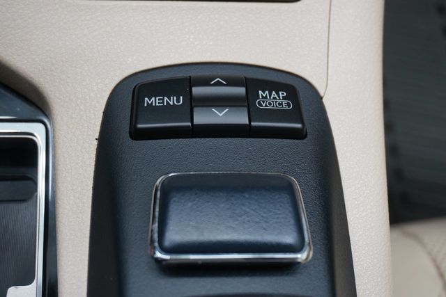 2013 Lexus ES 350 4dr Sedan - 22892690 - 19