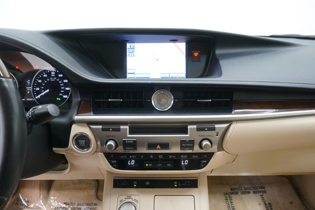 2013 Lexus ES 350 4dr Sedan - 23002296 - 20