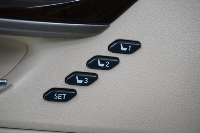 2013 Lexus ES 350 4dr Sedan - 23010341 - 13