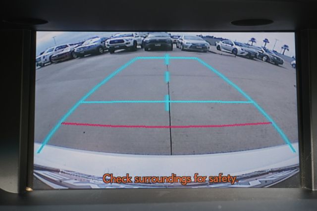 2013 Lexus ES 350 4dr Sedan - 23010341 - 17