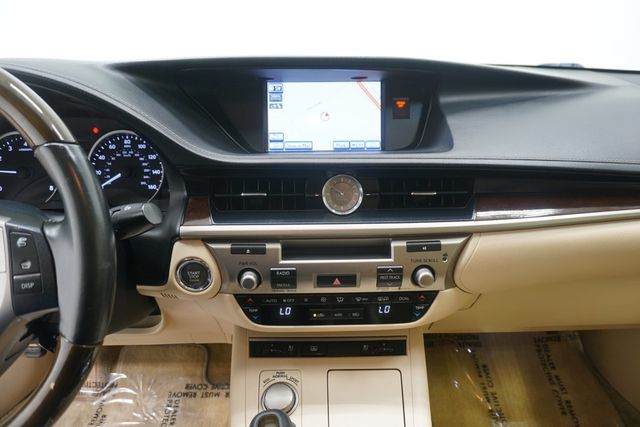 2013 Lexus ES 350 4dr Sedan - 23010341 - 18