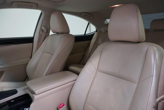 2013 Lexus ES 350 4dr Sedan - 23010341 - 8