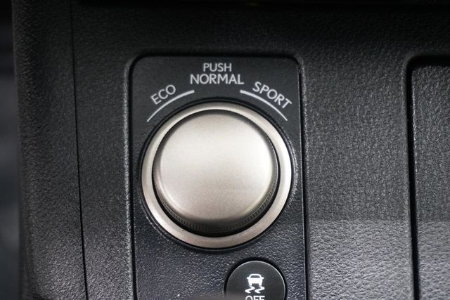 2013 Lexus ES 350 4dr Sedan - 23022036 - 23