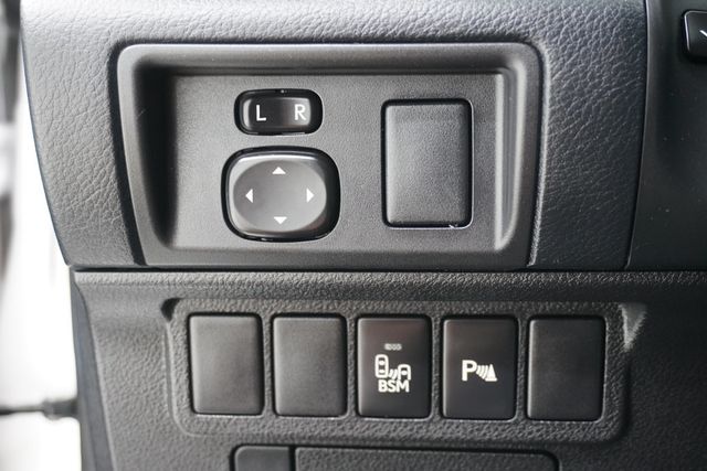 2013 Lexus ES 350 4dr Sedan - 23022036 - 29