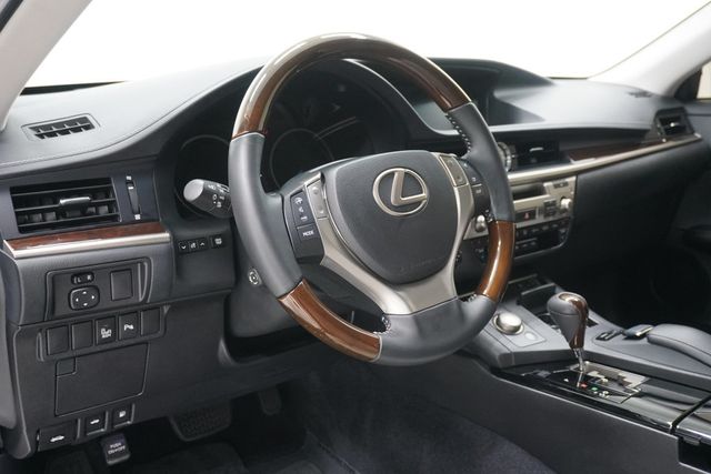 2013 Lexus ES 350 4dr Sedan - 23024408 - 9