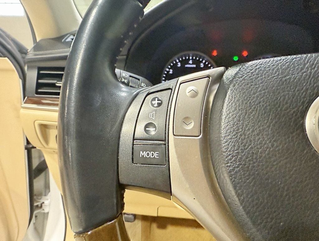 2013 Lexus ES 350 4dr Sedan - 22961455 - 12