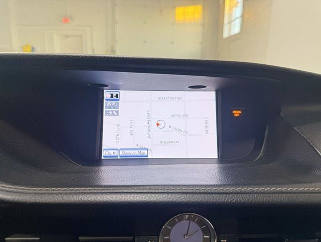 2013 Lexus ES 350 4dr Sedan - 22961455 - 17