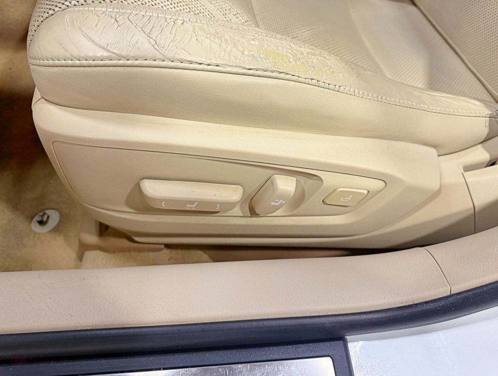 2013 Lexus ES 350 4dr Sedan - 22961455 - 28