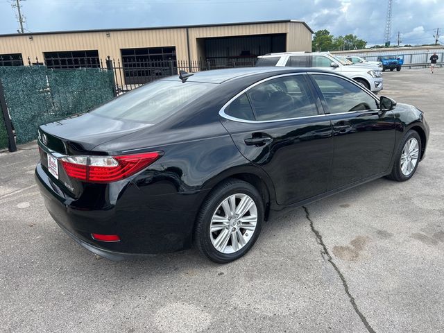 2013 Lexus ES 350 4dr Sedan - 23033001 - 3
