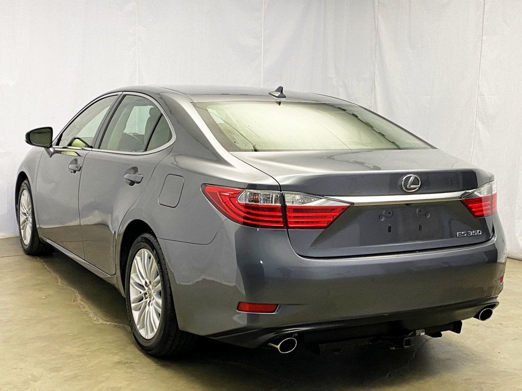 2013 Lexus ES 350 photo 3