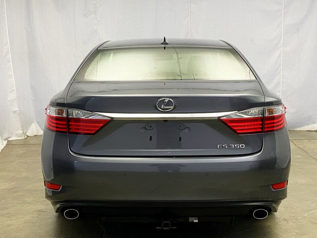 2013 Lexus ES 350 photo 4
