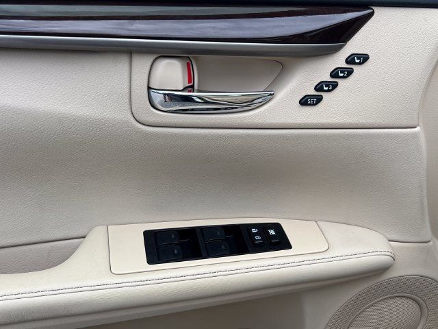 2013 Lexus ES 350 4dr Sedan - 23095653 - 10
