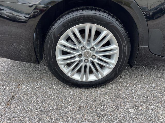 2013 Lexus ES 350 4dr Sedan - 23095653 - 17