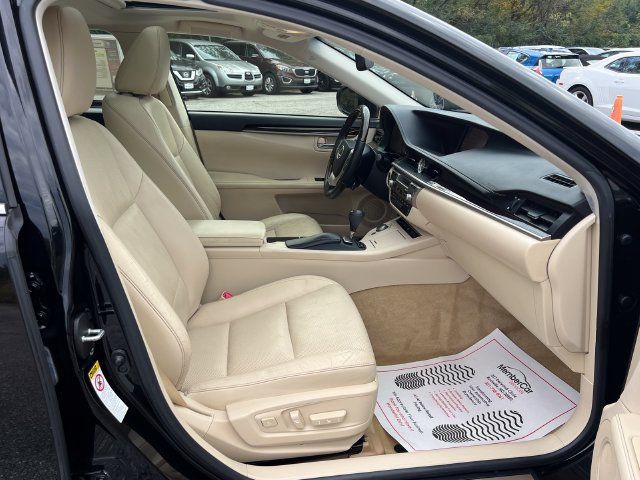 2013 Lexus ES 350 4dr Sedan - 23095653 - 19