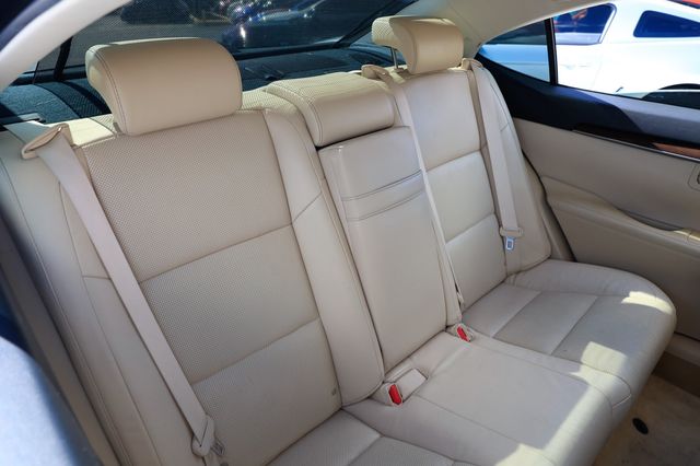 2013 Lexus ES 350 4dr Sedan - 22912119 - 13